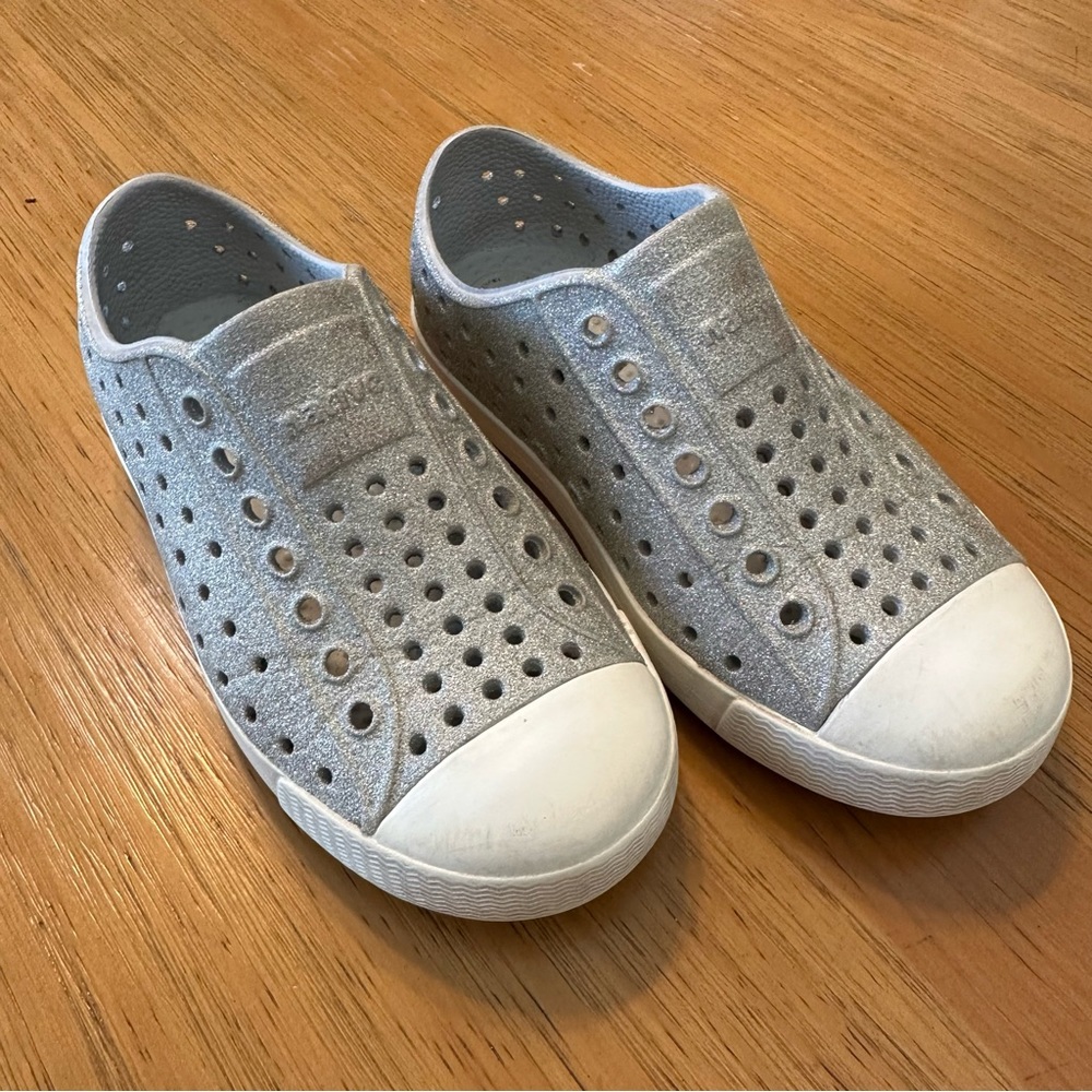 Native Jefferson Bling Slip On Sneakers Silver Disco Bling/ Shell White C10